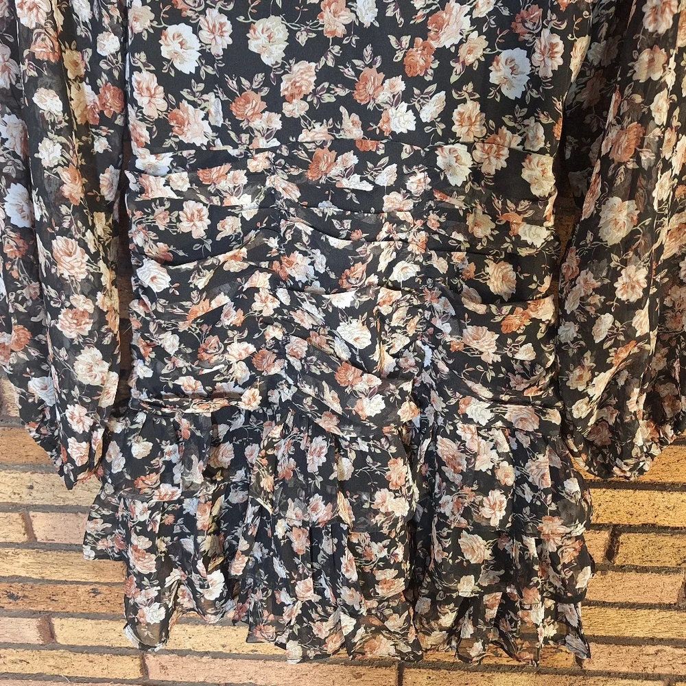 Fab'rik Small Black Floral Long Sleeve Ruched Dress - Picture 3 of 8